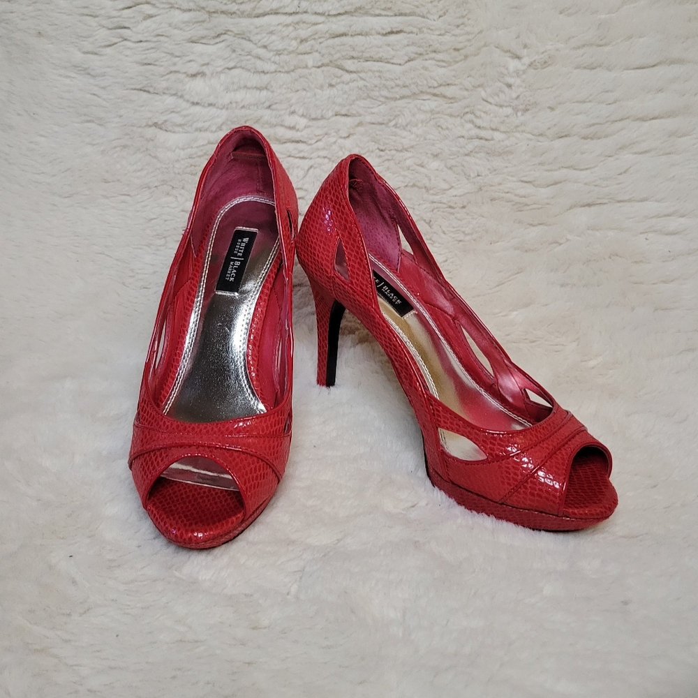 WHBM Callie Red Pump
